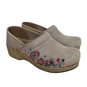 Dansko Vegan Embroidered Paisley Clogs Neutral Beige Size 39 EU 8.5 US
